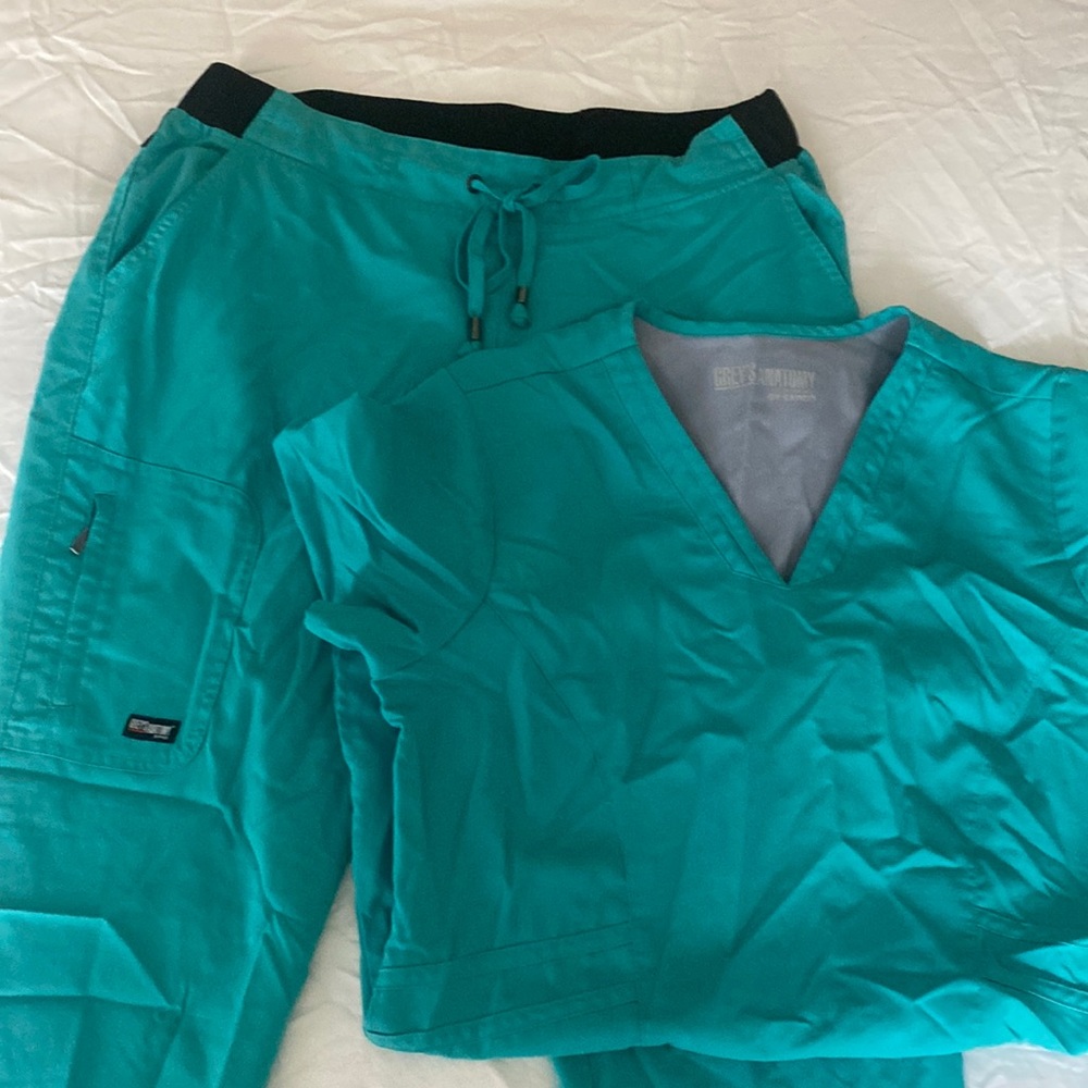 Grey’s Anatomy Scrub Set Teal